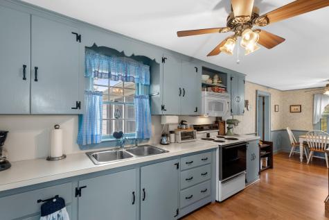 12 Cross Street Dennis MA 02639