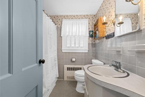 12 Cross Street Dennis MA 02639