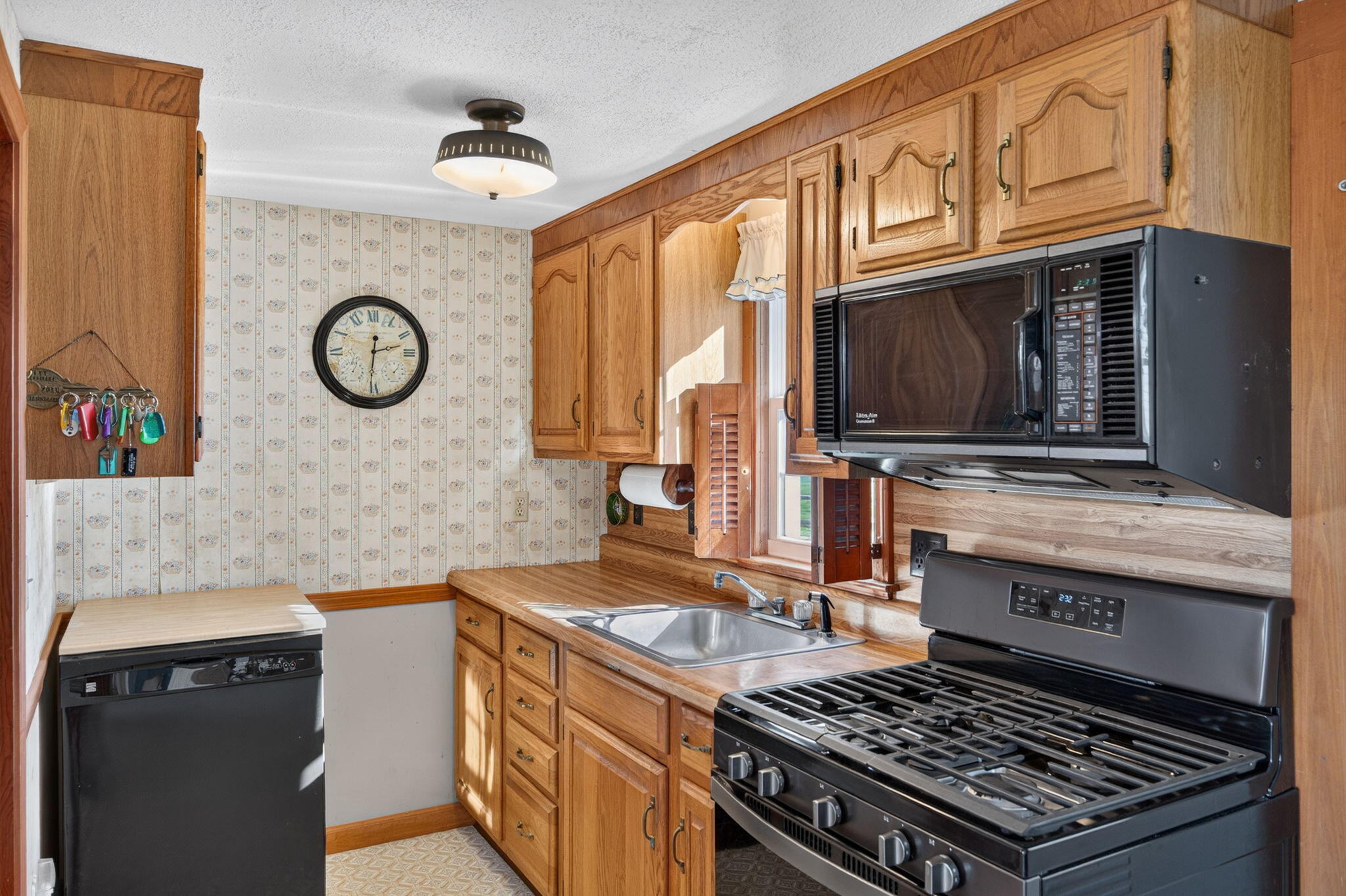 242 Loring Avenue West Dennis MA 02670