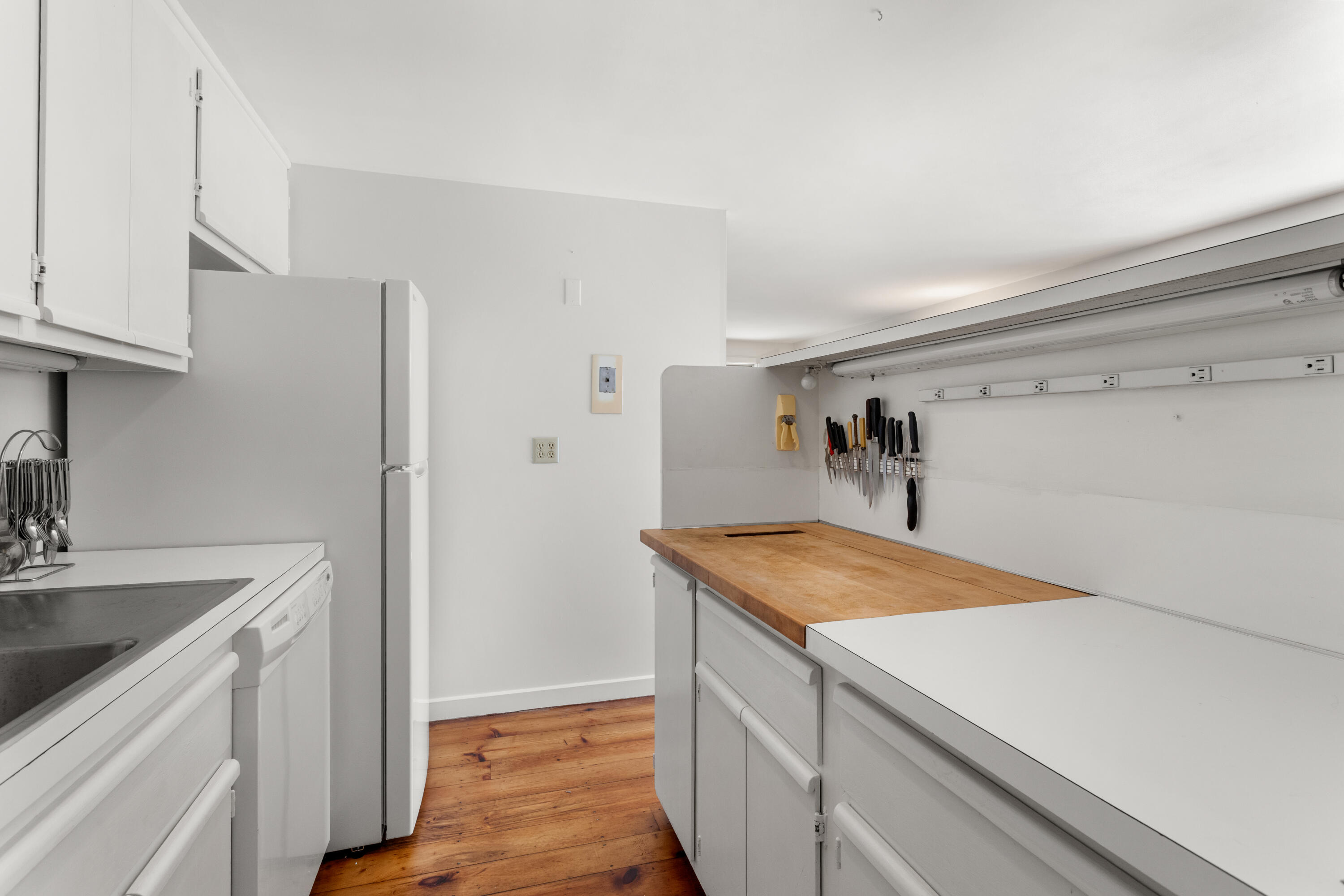 21 Mill Road Falmouth MA 02540