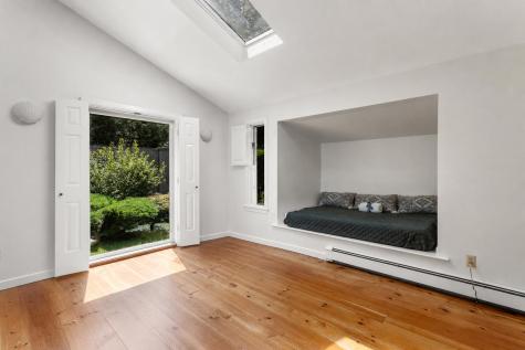 21 Mill Road Falmouth MA 02540