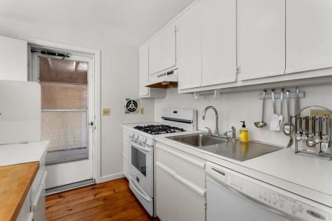 21 Mill Road Falmouth MA 02540