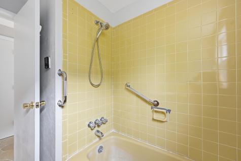 138 Sippewissett Road Falmouth MA 02540