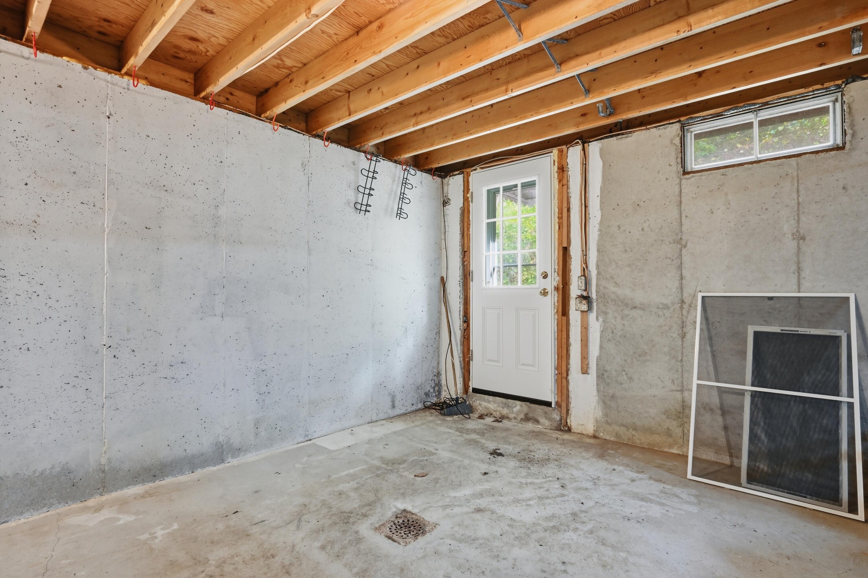 138 Sippewissett Road Falmouth MA 02540
