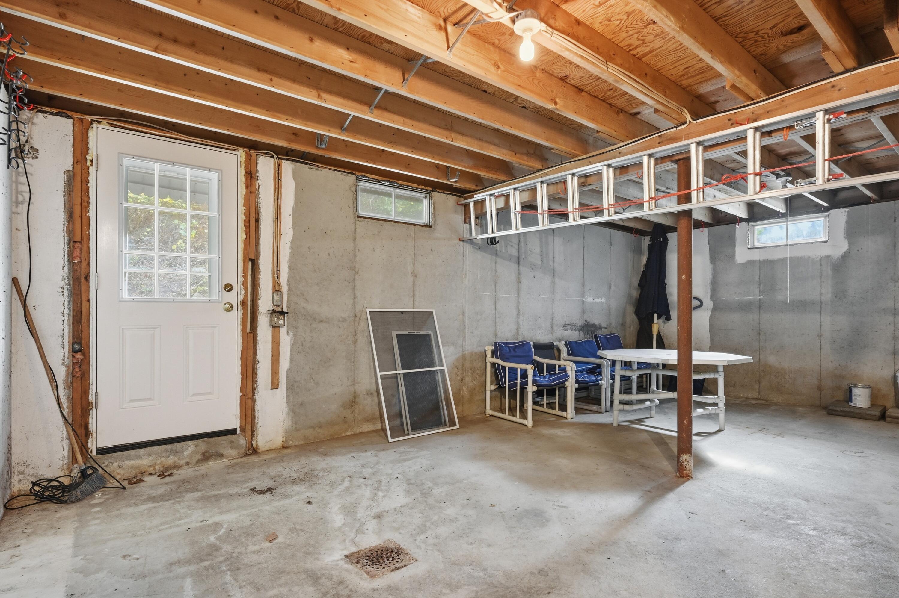 138 Sippewissett Road Falmouth MA 02540