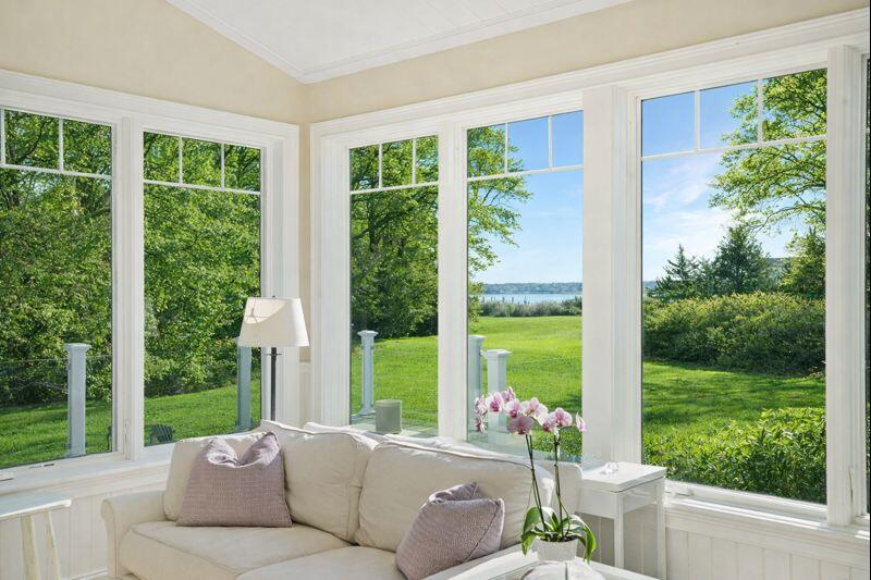 16 Frog Hollow Vineyard Haven MA 02568