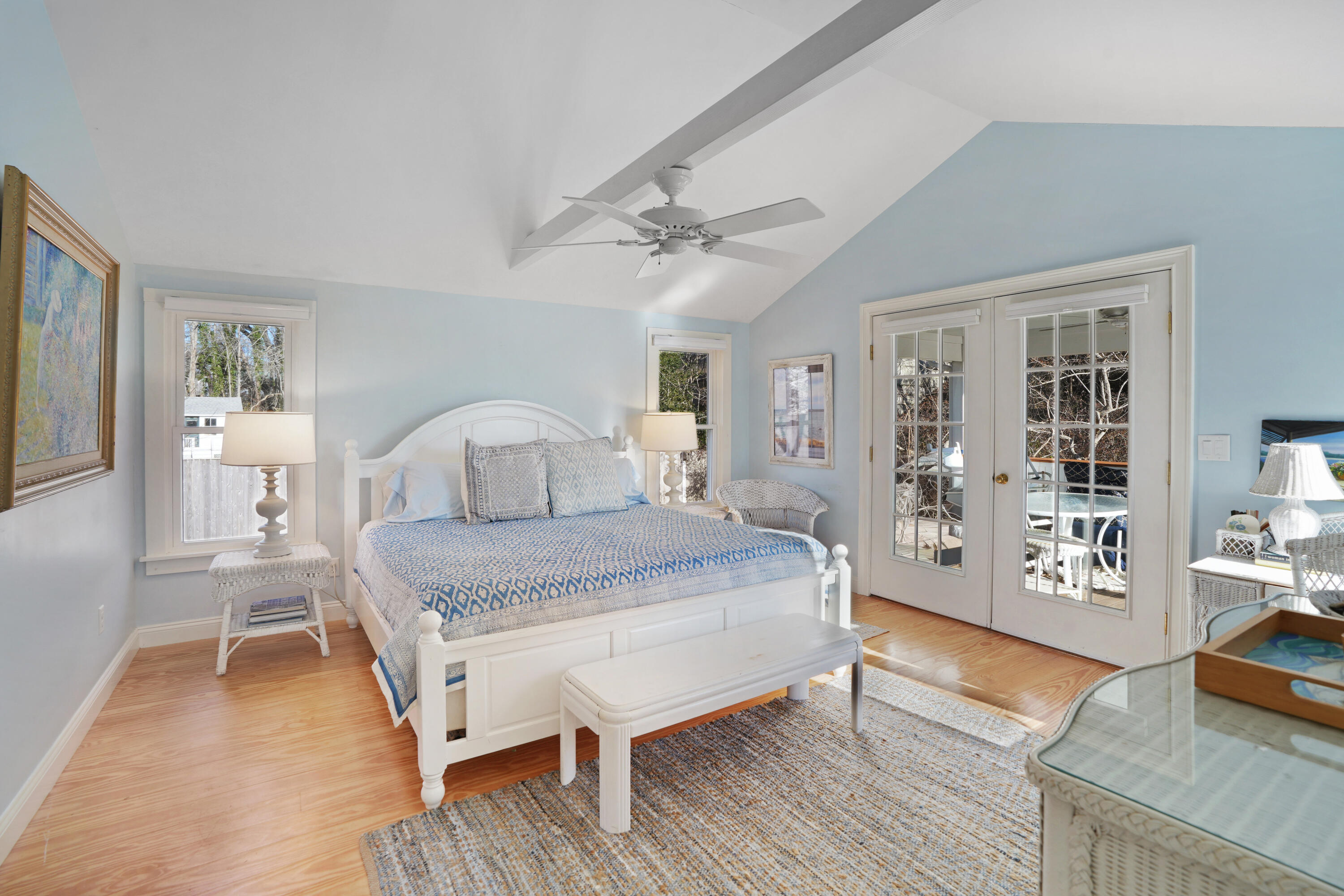 16 Frog Hollow Vineyard Haven MA 02568