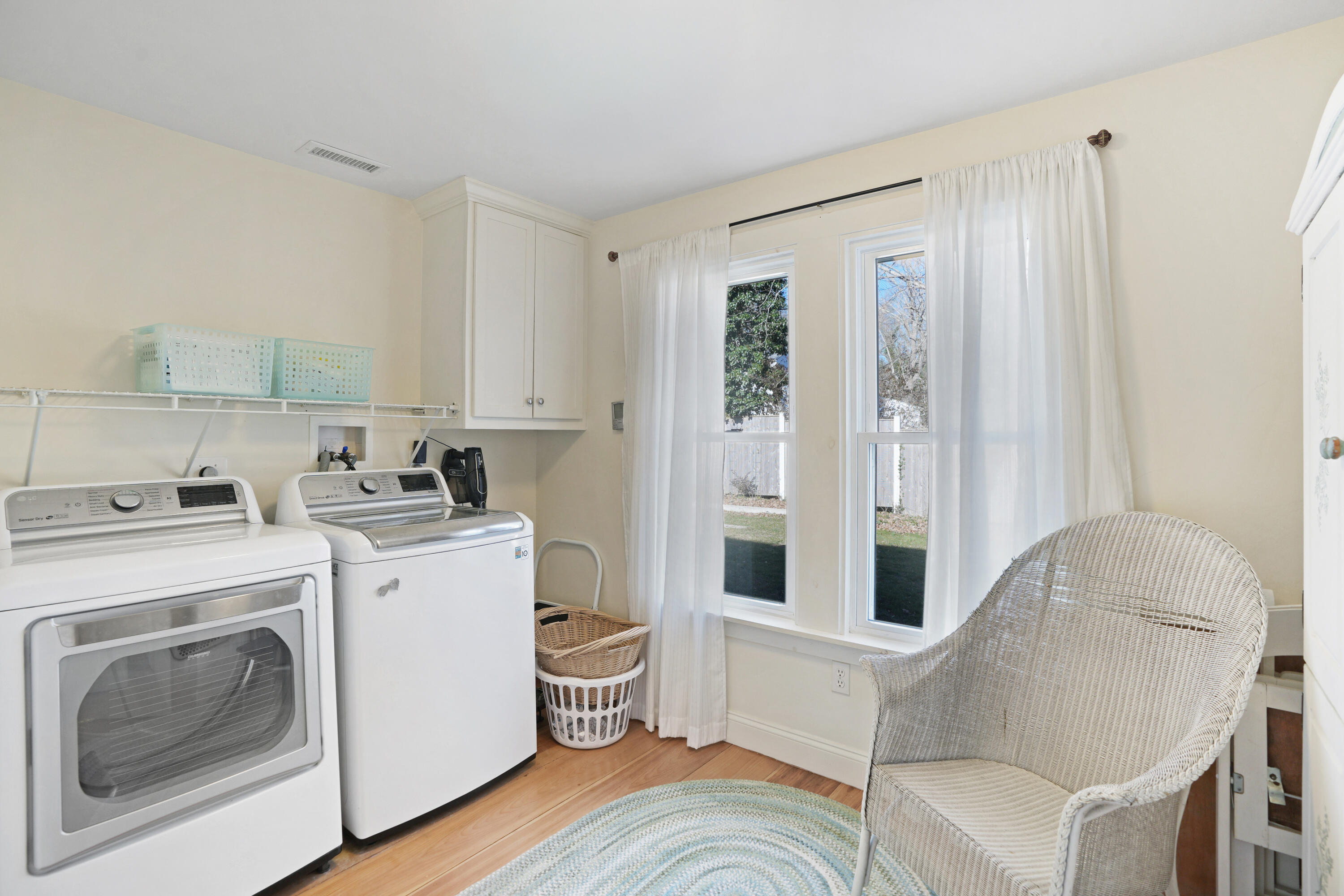 16 Frog Hollow Vineyard Haven MA 02568