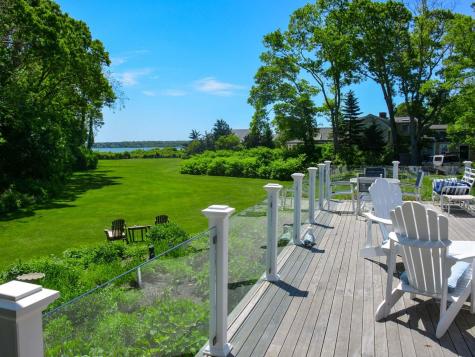 16 Frog Hollow Vineyard Haven MA 02568