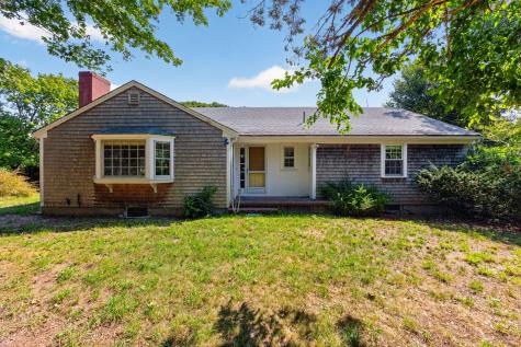21 Old Colony Road Harwich MA 02645