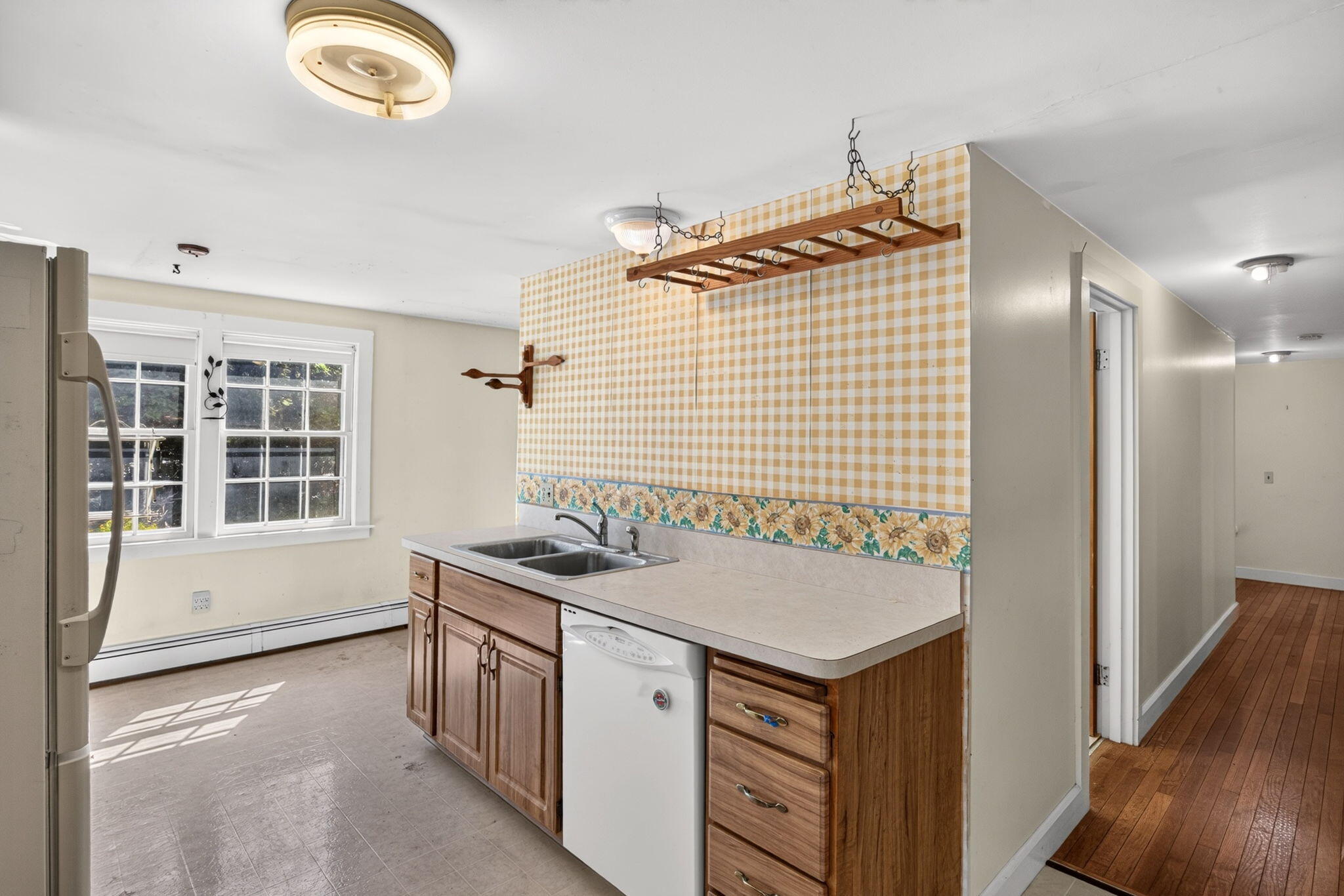 21 Old Colony Road Harwich MA 02645