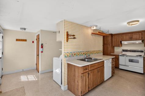 21 Old Colony Road Harwich MA 02645