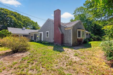 21 Old Colony Road Harwich MA 02645