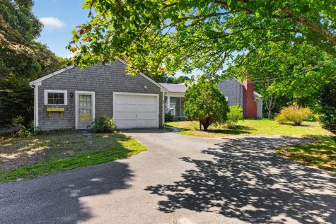 21 Old Colony Road Harwich MA 02645