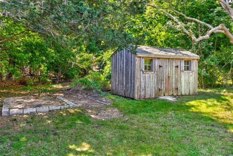 21 Old Colony Road Harwich MA 02645