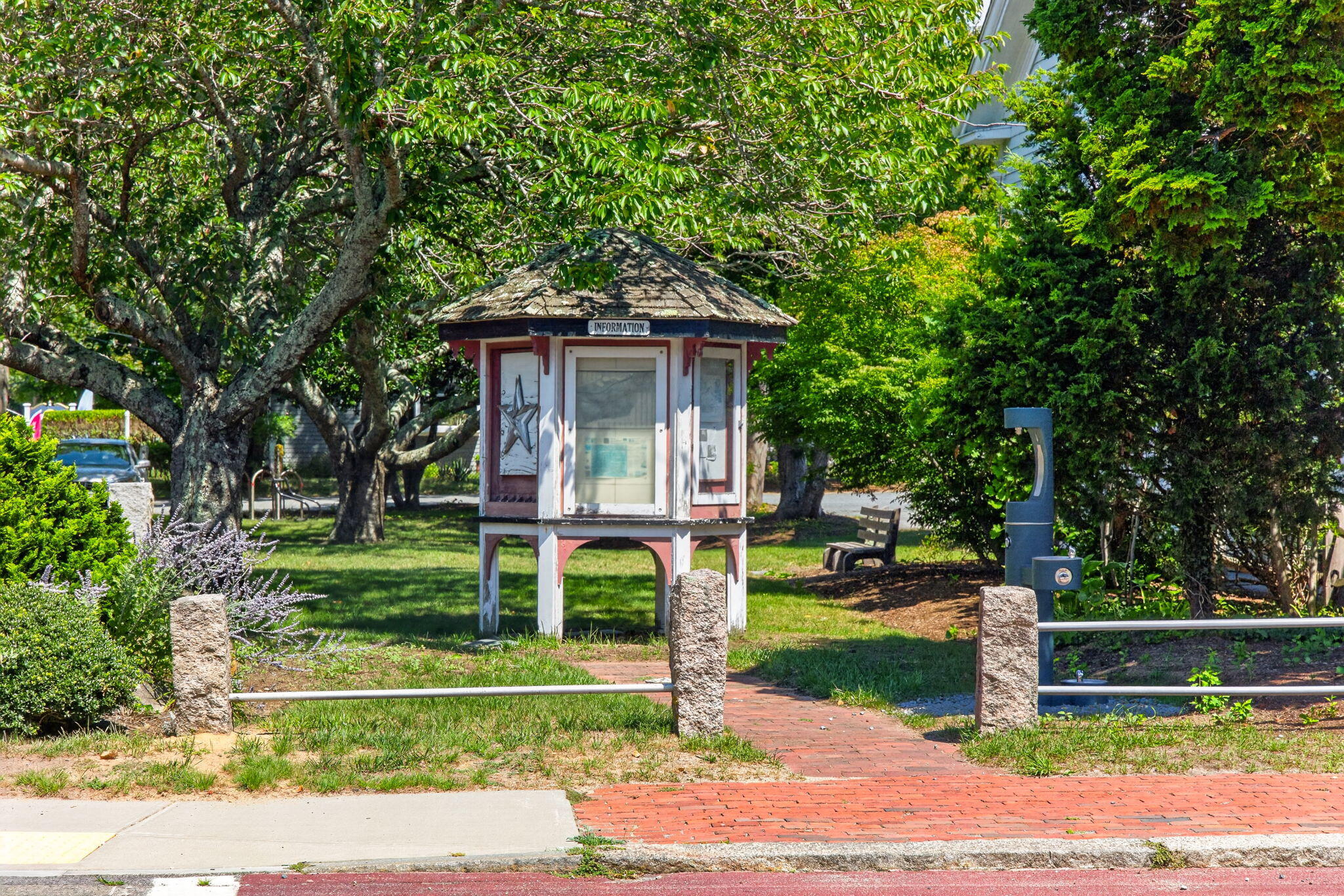 21 Old Colony Road Harwich MA 02645