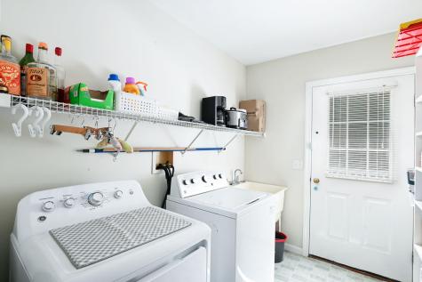 211 James Circle Mashpee MA 02649