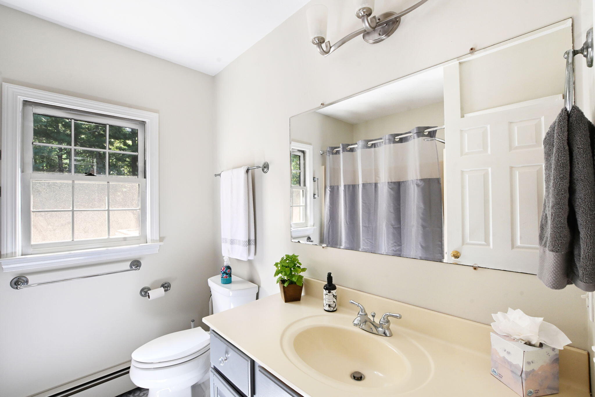 211 James Circle Mashpee MA 02649