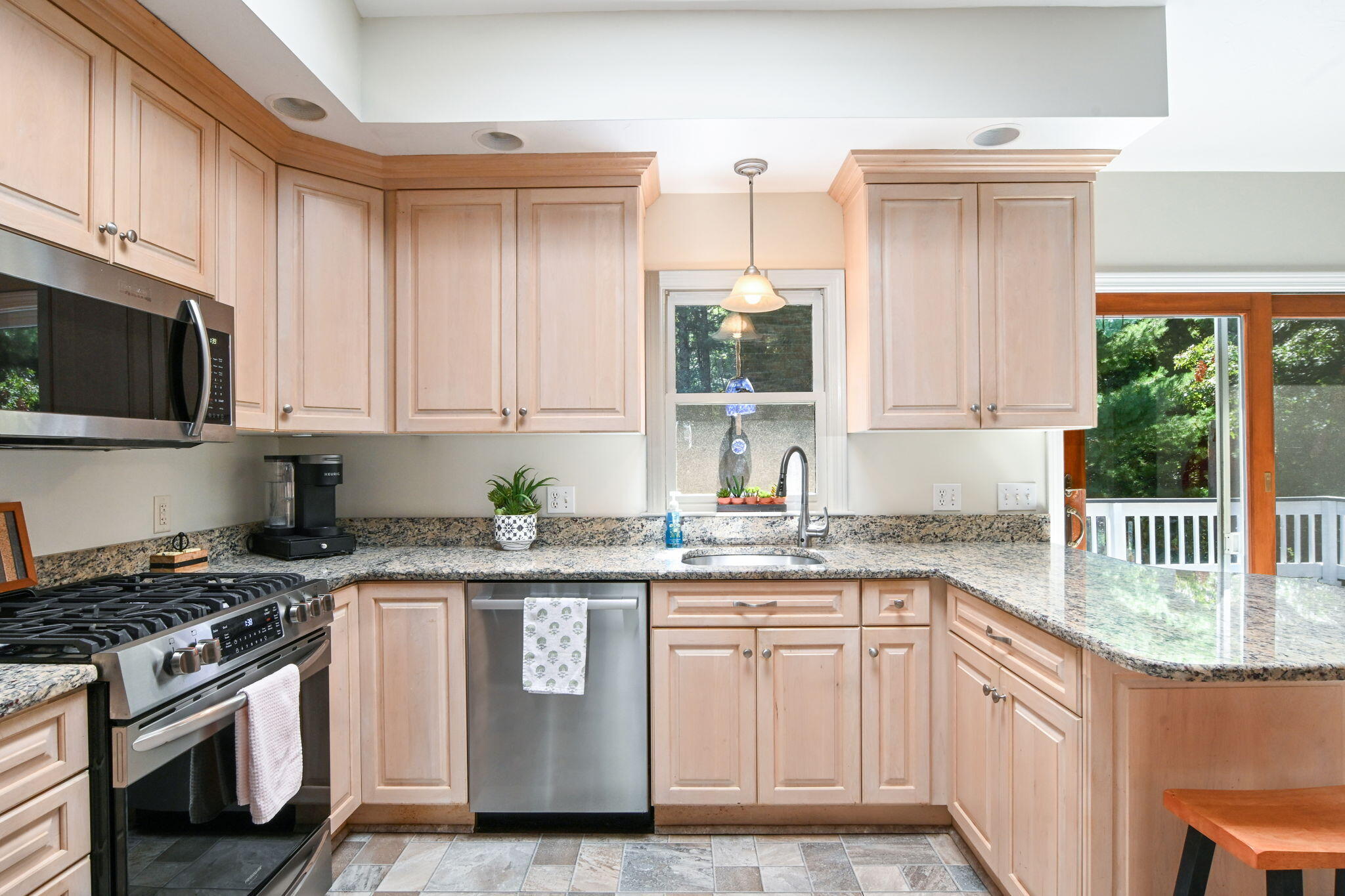 211 James Circle Mashpee MA 02649