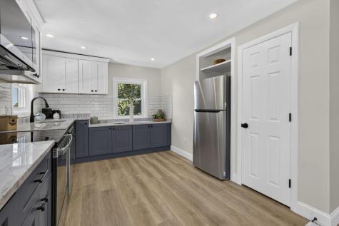 46 Lake Shore Drive East Falmouth MA 02536