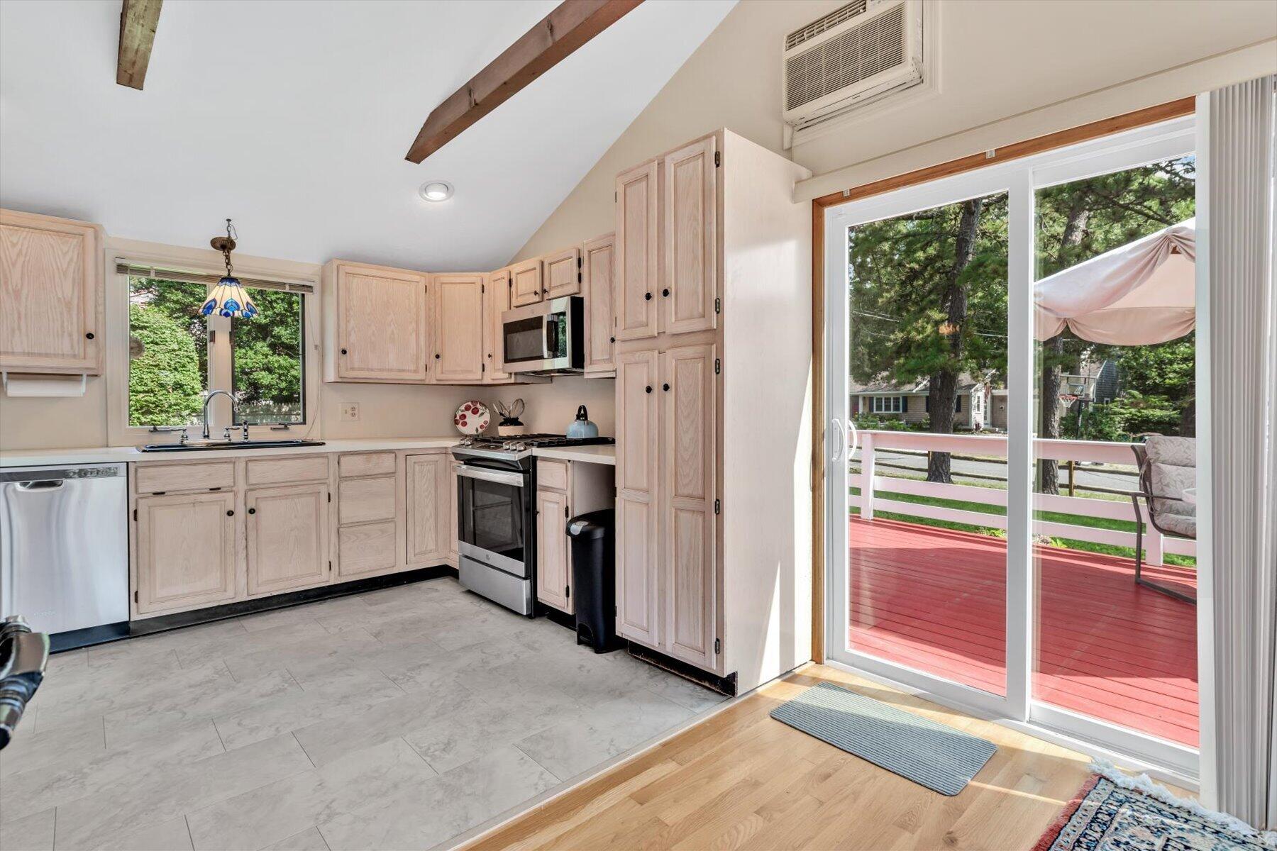 11 Canary Lane West Yarmouth MA 02673