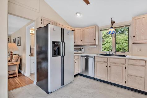 11 Canary Lane West Yarmouth MA 02673