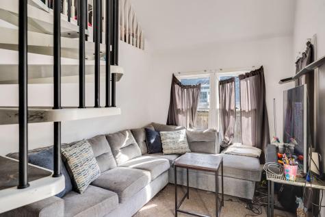 8 Cottage Street Wareham MA 02571