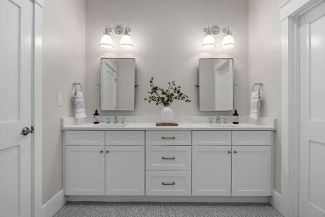 165 Baxter Neck Road Barnstable MA 02648