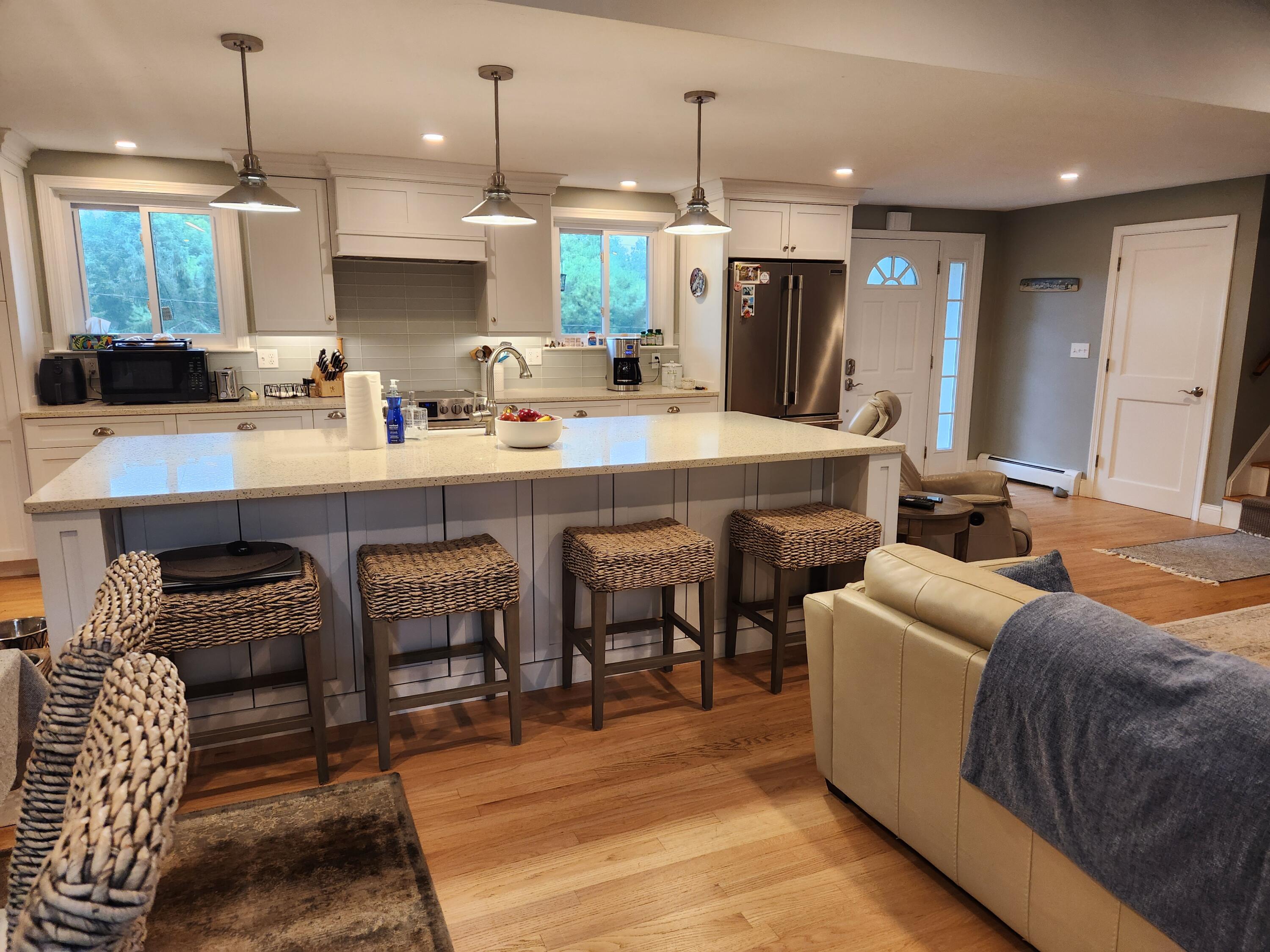 10 Howard Avenue Bourne MA 02553