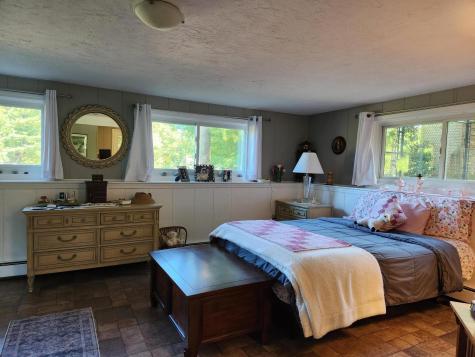 10 Howard Avenue Bourne MA 02553