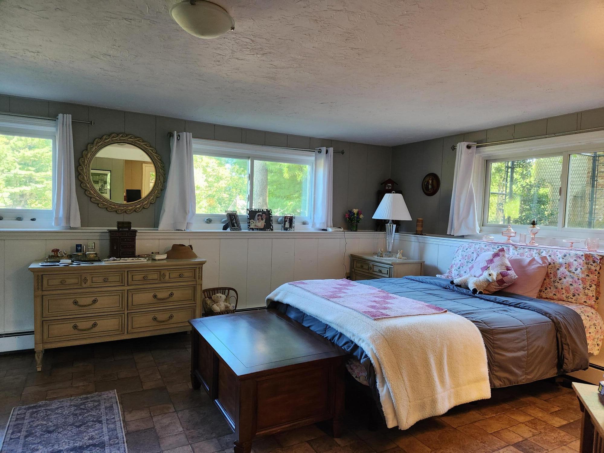 10 Howard Avenue Bourne MA 02553