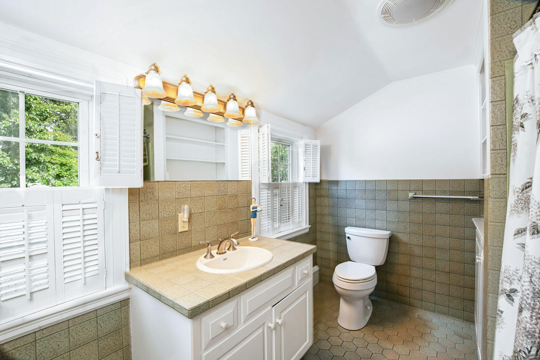 222 Sippewissett Road Falmouth MA 02540