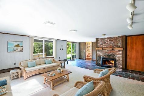 222 Sippewissett Road Falmouth MA 02540