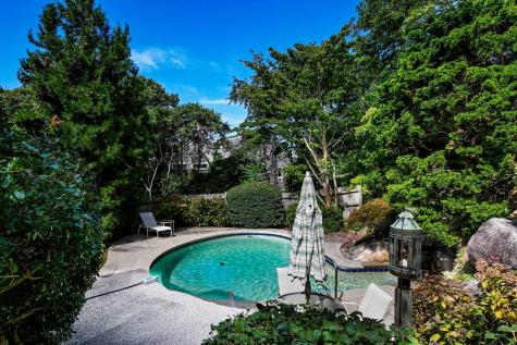 222 Sippewissett Road Falmouth MA 02540