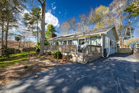 33 Lorraine Road Falmouth MA 02536
