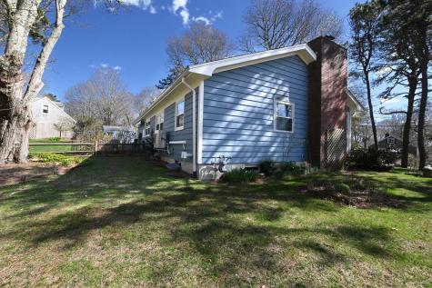 33 Lorraine Road Falmouth MA 02536