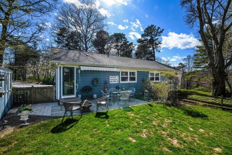33 Lorraine Road Falmouth MA 02536