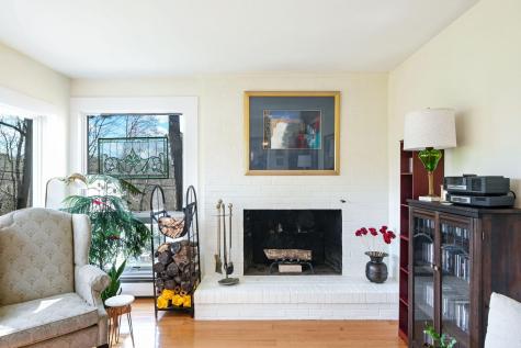 33 Lorraine Road Falmouth MA 02536