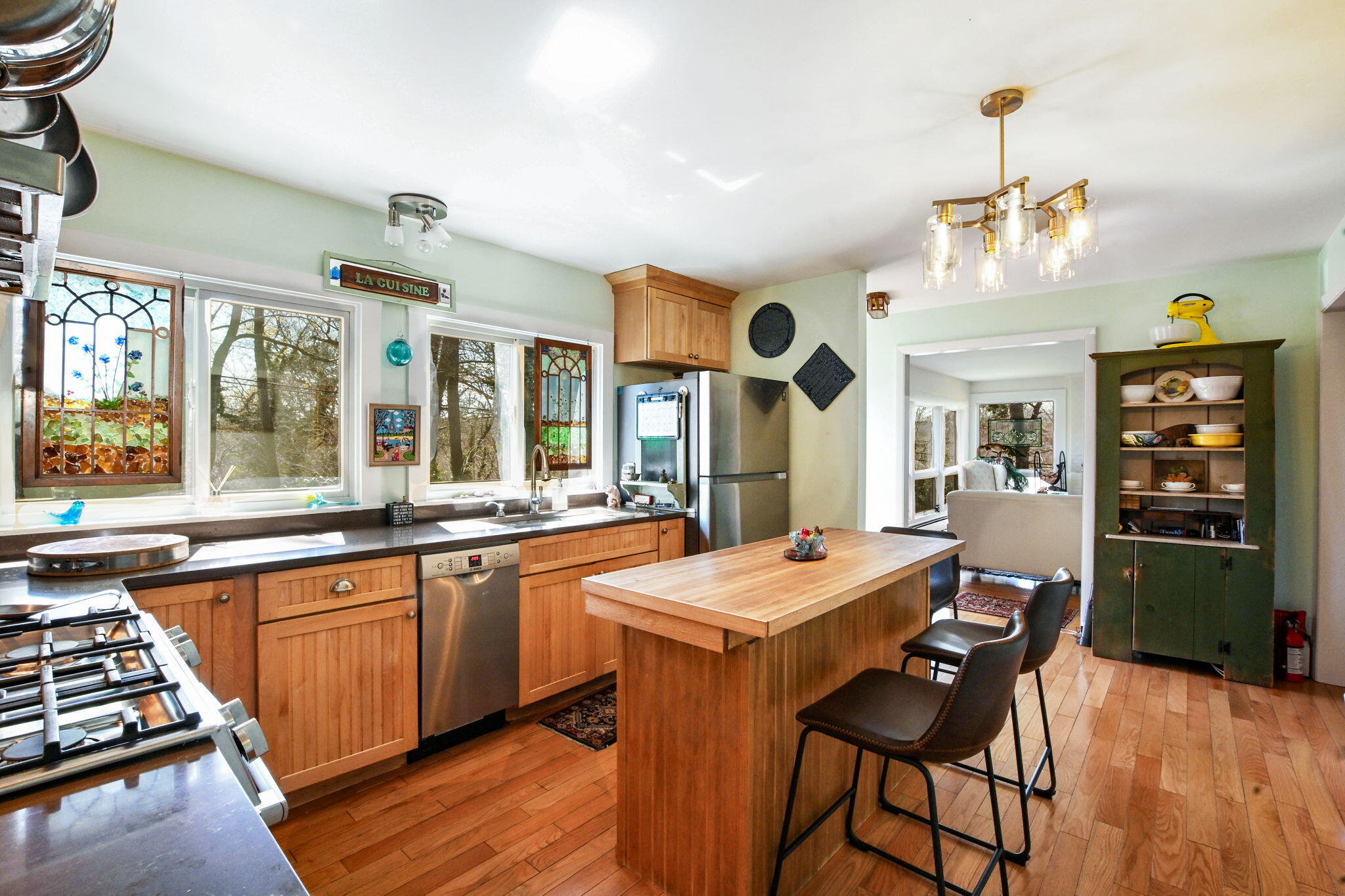33 Lorraine Road Falmouth MA 02536