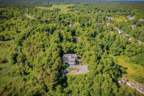 95 Chequessett Neck Road Wellfleet MA 02667