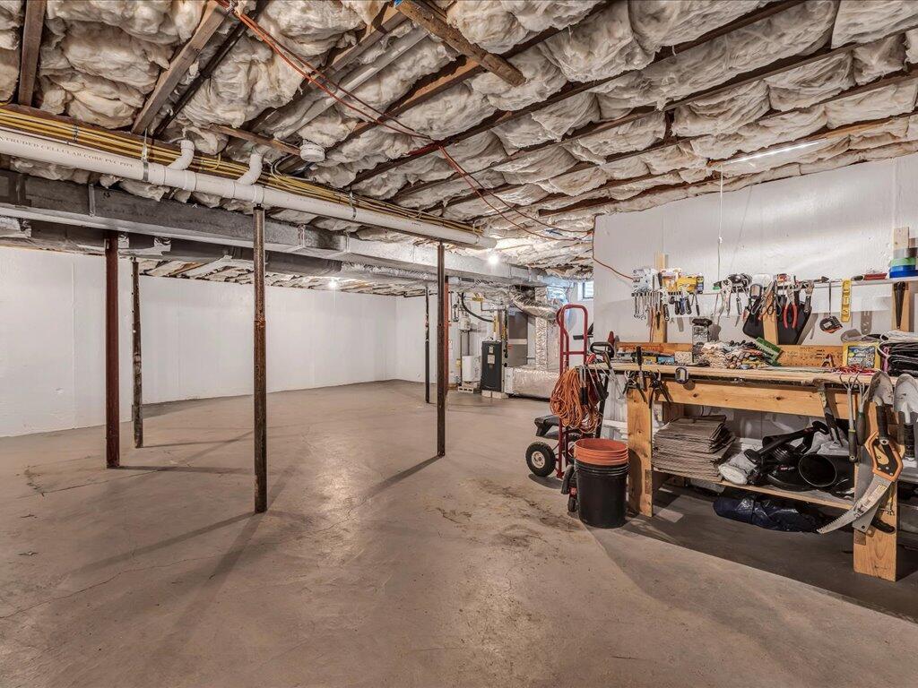1309 Shootflying Hill Road Barnstable MA 02632