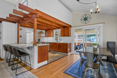 6 Cedar Street Barnstable MA 02635