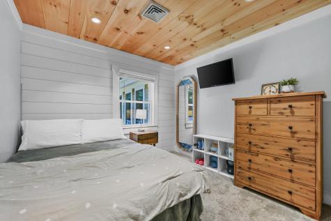 6 Cedar Street Barnstable MA 02635