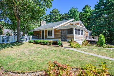 6 Cedar Street Barnstable MA 02635