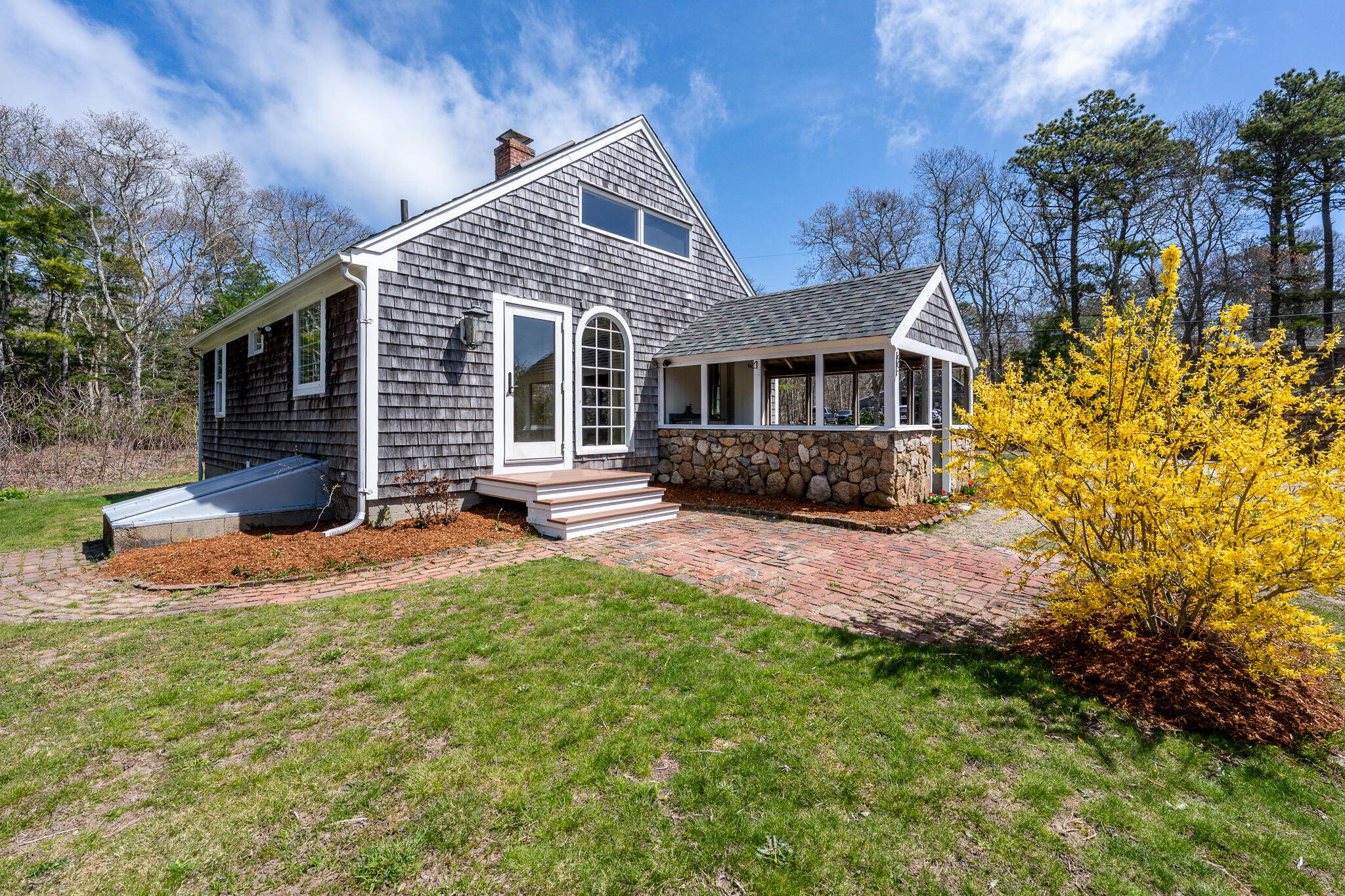 45 Old Phinney's Lane Barnstable MA 02630