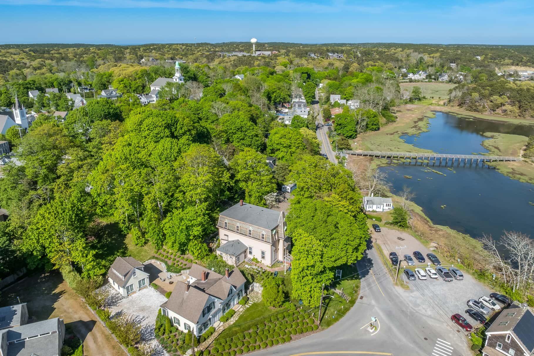 10 Bank Street Wellfleet MA 02667