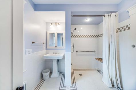 10 Bank Street Wellfleet MA 02667