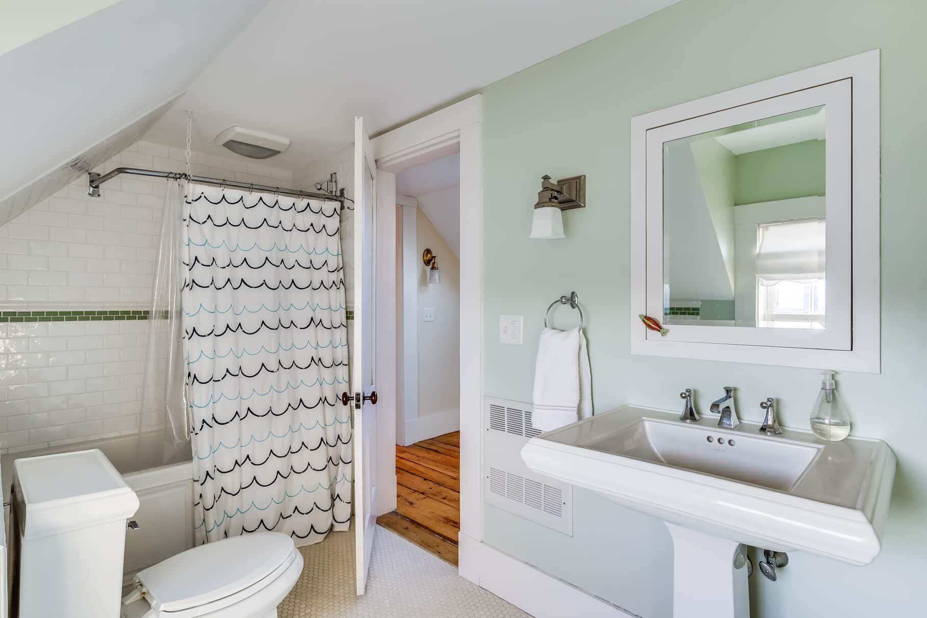 10 Bank Street Wellfleet MA 02667