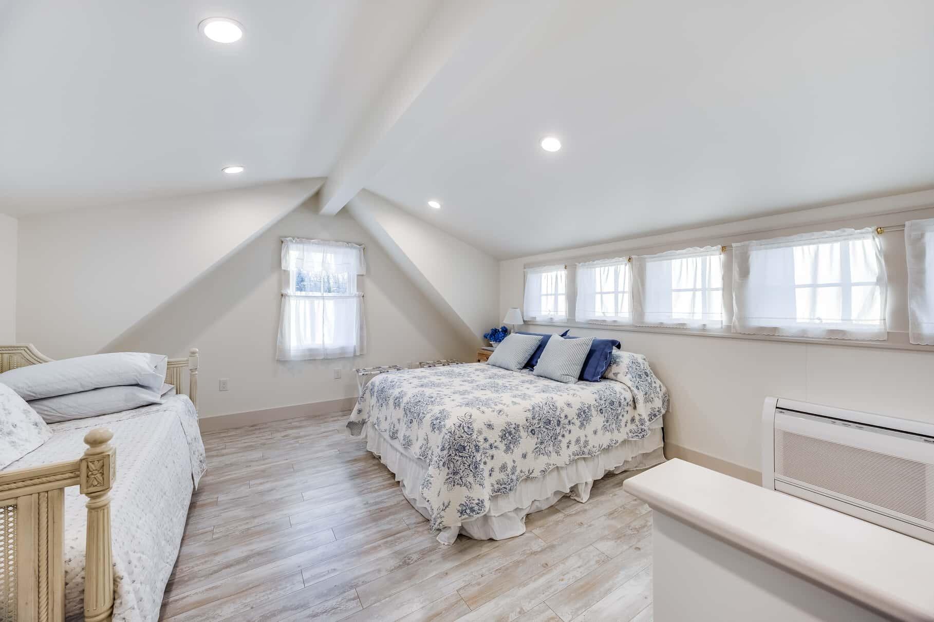 10 Bank Street Wellfleet MA 02667