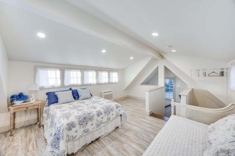 10 Bank Street Wellfleet MA 02667